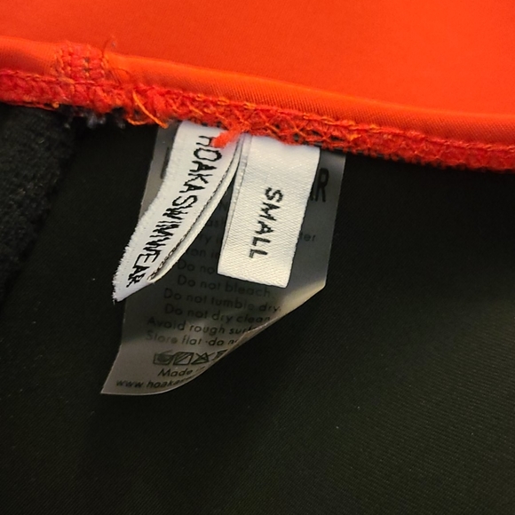 Hoaka red zippered cheeky bikini - Picture 4 of 7